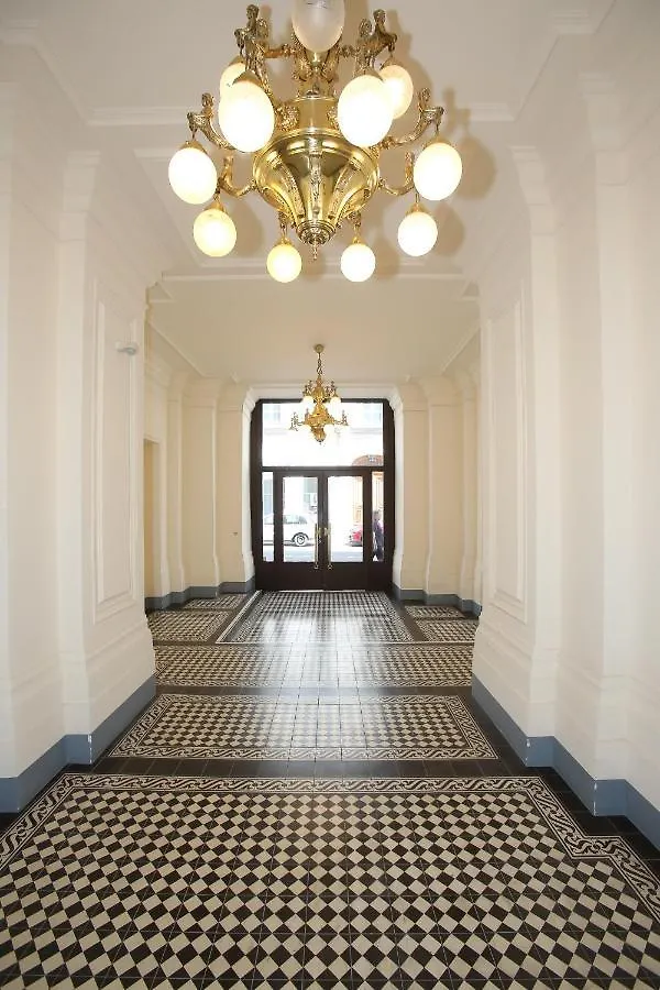 Apartments Vienna Opera 0*,